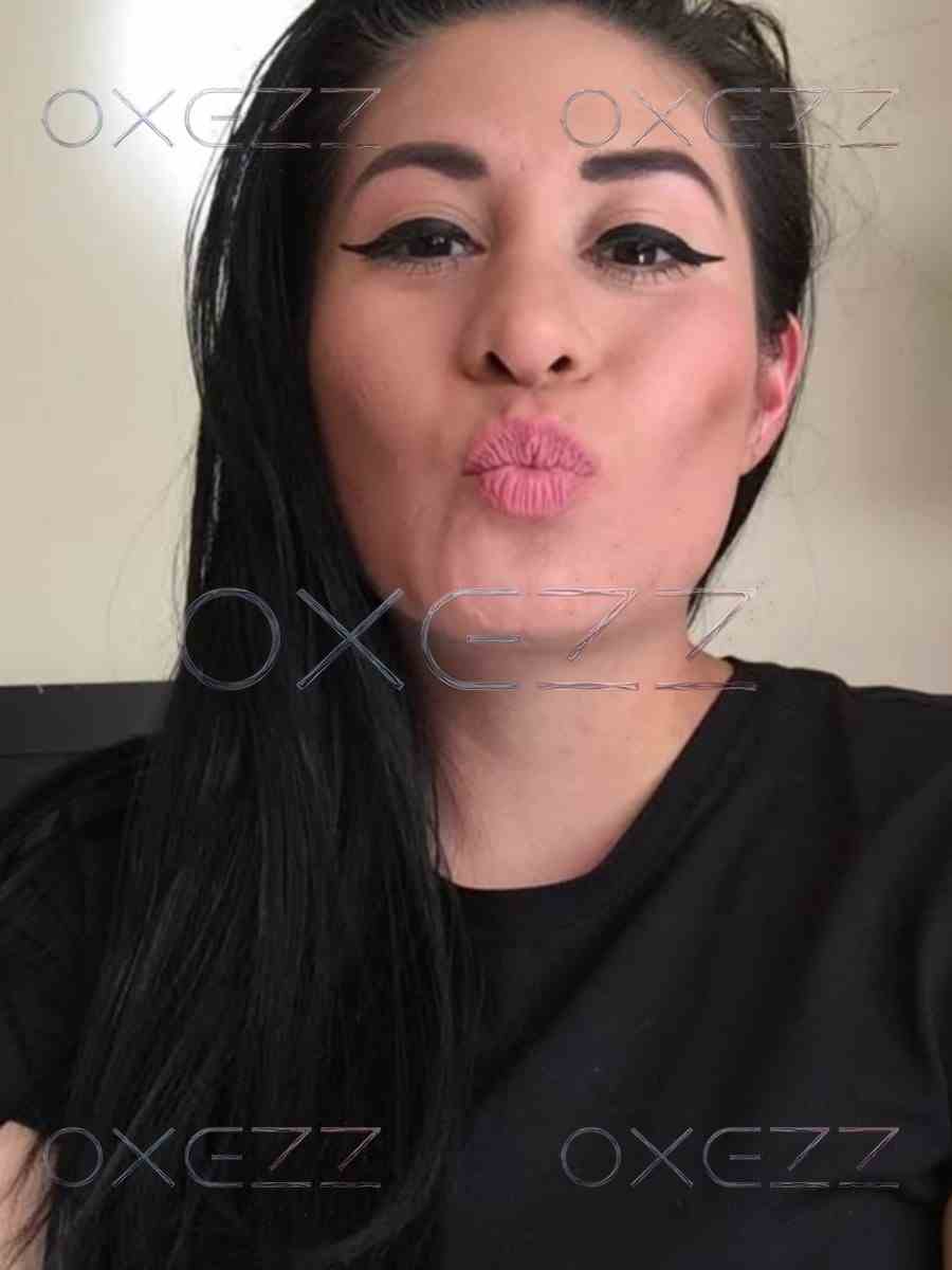Sexy, squirting toy girl 💦💦 
Quiero complacerte por completo mi amor, prueba mis caricias,mis besos mi delicioso oral profundo natural  y como me escurrió en tu 