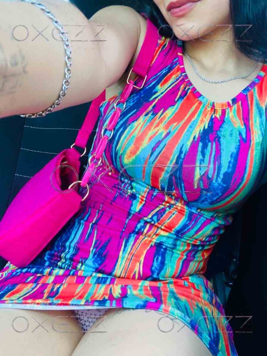 Me presento soy KARLY 💖✨
Te aseguro soy lo que buscas soy muy bonita cara de niña tengo 22 añitos💓 🌸SOY MUY CACHONDA
MI SERV ES GARANTÍA QUE LA PASARAS INCREÍBLE,mucho gusto 🔥